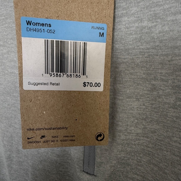 Nike Women's Dri-Fit Element Long Sleeve 1/2 zip top SZ Med NWT - Picture 4 of 8